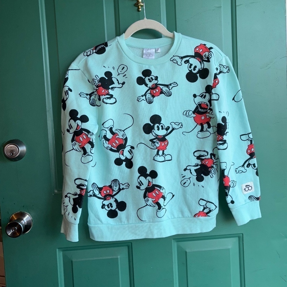 Disney kids large crewneck excellent condition
